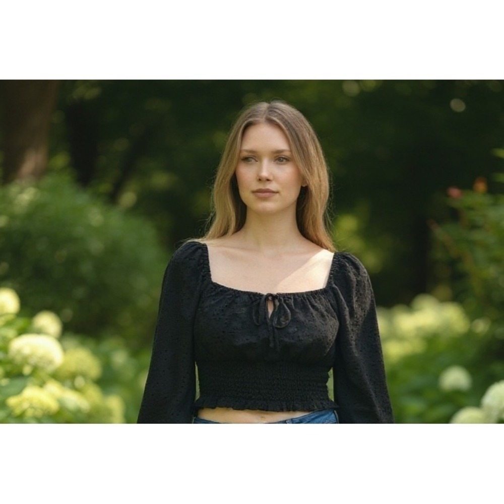 Y2K Hollister Black Eyelet Smocked Crop Top Long Sleeve Tie Front Peasant SZ S